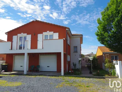 House at MÉNÉTROL (63200)