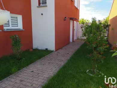 House in MÉNÉTROL (63200)