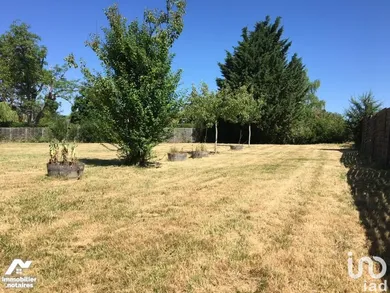 Land at LES ÉCRENNES (77820)