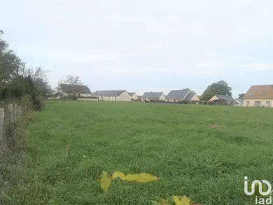 Terrain à MONTVAL-SUR-LOIR (72500)