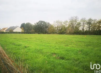 Land in MONTVAL-SUR-LOIR (72500)