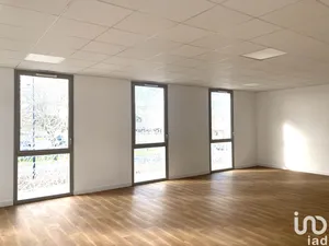 Commercial walls at MURET (31600)