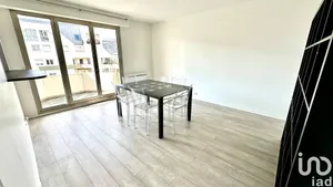 Appartement à COURBEVOIE (92400)