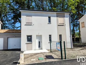 House at SAINT-MICHEL-DE-RIEUFRET (33720)
