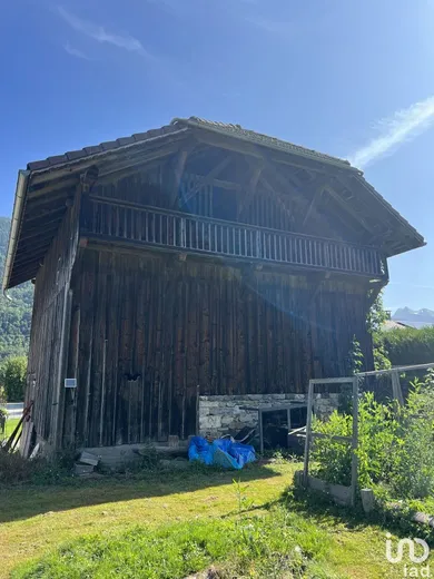 House at LA RIVIÈRE-ENVERSE (74440)