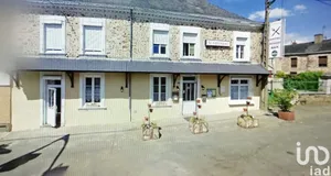 Immeuble à SAINT-DENIS-D'ORQUES (72350)