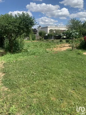 Terrain à BRIE-COMTE-ROBERT (77170)