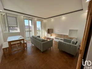 Apartment at COURBEVOIE (92400)