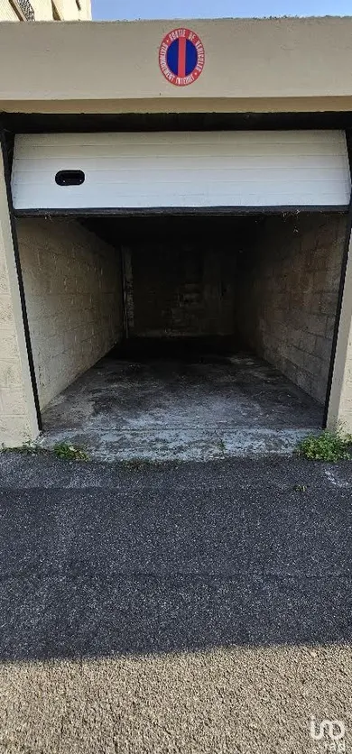 Parking at MAISONS-ALFORT (94700)