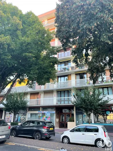 Apartment at CHAVILLE (92370) — 16/21
