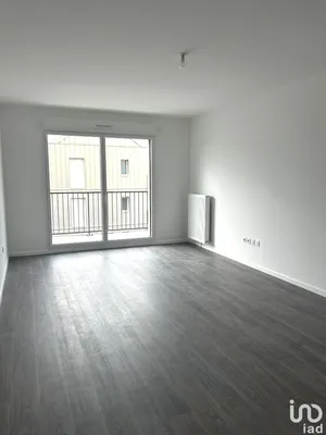 Apartment in MORANGIS (91420)