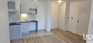 Apartment at SARTROUVILLE (78500)