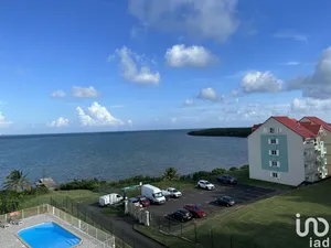 Appartement à PETIT-BOURG (97170)