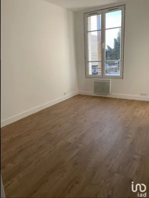 Apartment at Livry-Gargan (93190)