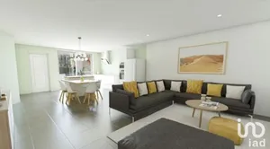 House at ÉVRON (53600)