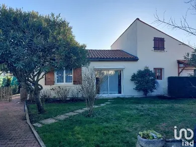 Maison à BOURCEFRANC-LE-CHAPUS (17560)