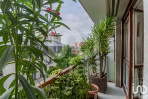 Appartement à PARIS (75015)