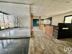 Commercial at RIS-ORANGIS (91130)