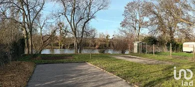 Land at VALDIVIENNE (86300)