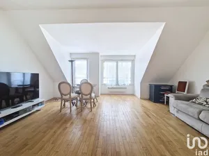 Apartment at PARIS (75011)