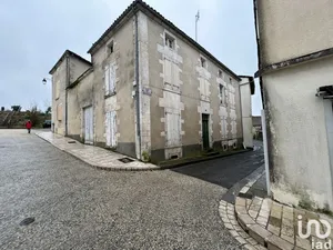 Grange à BARBEZIEUX-SAINT-HILAIRE (16300)