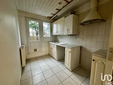 Apartment in NANTES (44300)