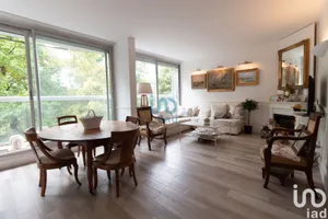 Apartment in VILLE-D'AVRAY (92410)