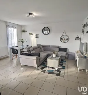 Appartement à L'ISLE-D'ABEAU (38080)