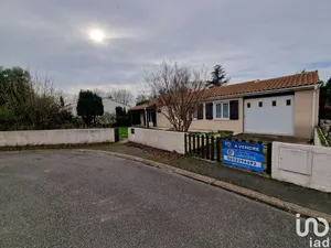 House at LES ACHARDS (85150)