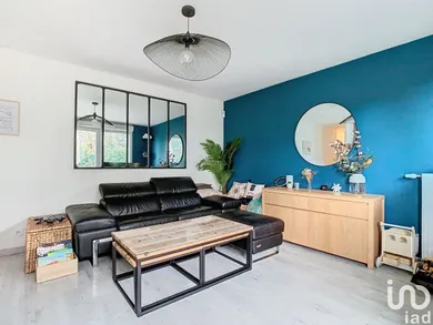 Apartment at SAINT-PIERRE-DU-PERRAY (91280)