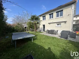 House at SAINTE-GENEVIÈVE-DES-BOIS (91700)