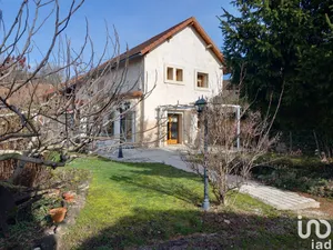 House at CHÂBONS (38690)