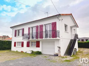 House at FONTENAY-LE-COMTE (85200)