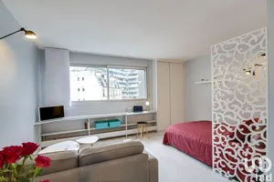 Apartment in PARIS (75010)