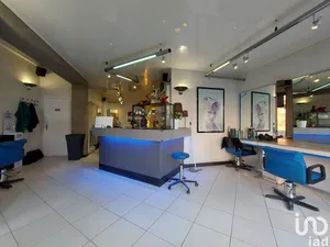 Commercial at LILLE (59000)
