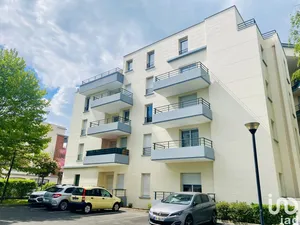 Apartment at LA RICHE (37520)