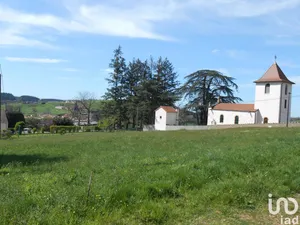 Land at CHIRASSIMONT (42114)