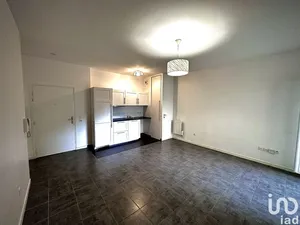 Apartment at Le Plessis-Robinson (92350)