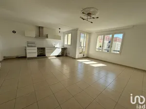 Apartment at SARTROUVILLE (78500)