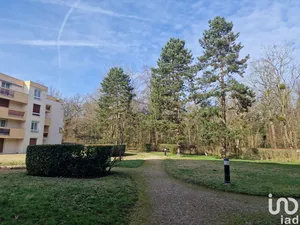 Appartement à VAIRES-SUR-MARNE (77360)