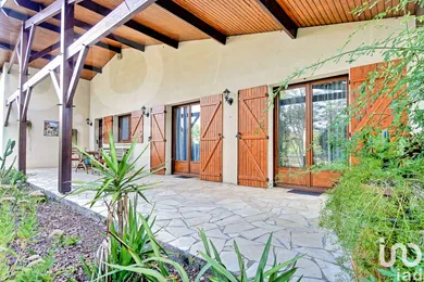 Maison à ARCINS (33460)