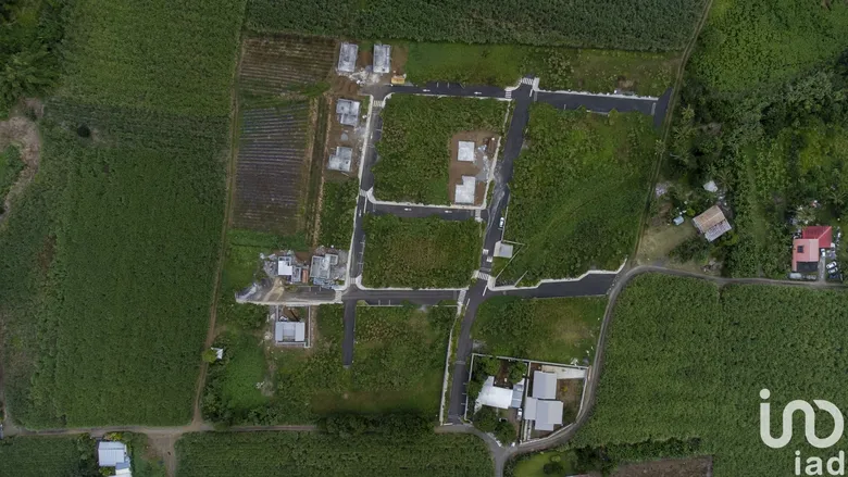 Terrain 425 m² · à Saint-Benoît · 425 m² · 130 500 €
