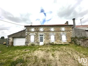 House at SAINT-BONNET-SUR-GIRONDE (17150)