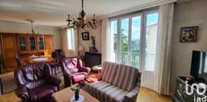 Appartement à VÉNISSIEUX (69200)