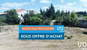 Land at MONTFAUCON-MONTIGNÉ (49230)