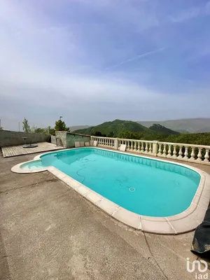 House at Revest-les-Roches (06830)