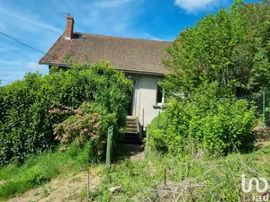 Maison à SAINT SAUVES D'AUVERGNE (63950)