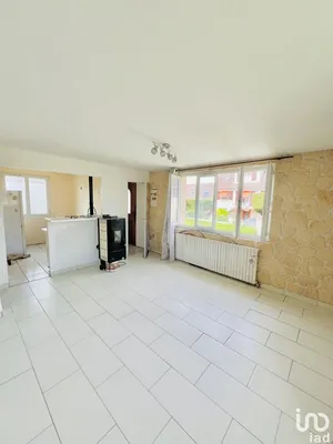 House at CREIL (60100)