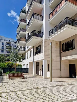 Appartement à SURESNES (92150)
