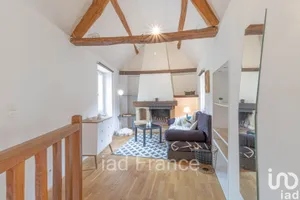 House at MAULE (78580)